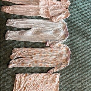 Girls Pink bamboo Footed Sleepers and Blanket Set